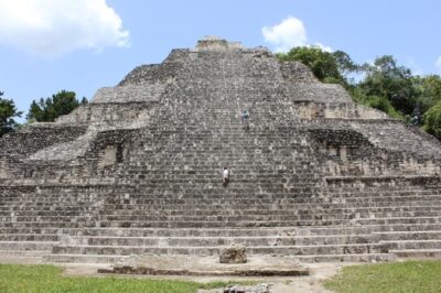 pyramide maya